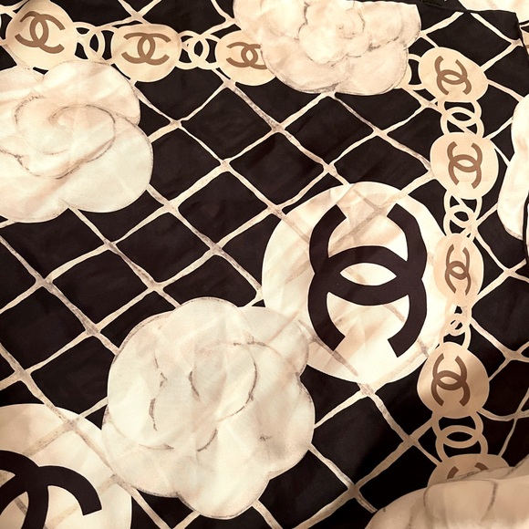 (SOLD) Chanel Scarf - Picture 1 of 3